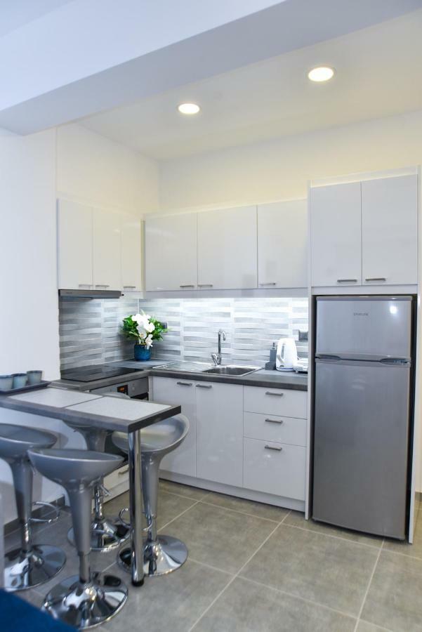 La Perla Apartment 2 Kalamata Esterno foto